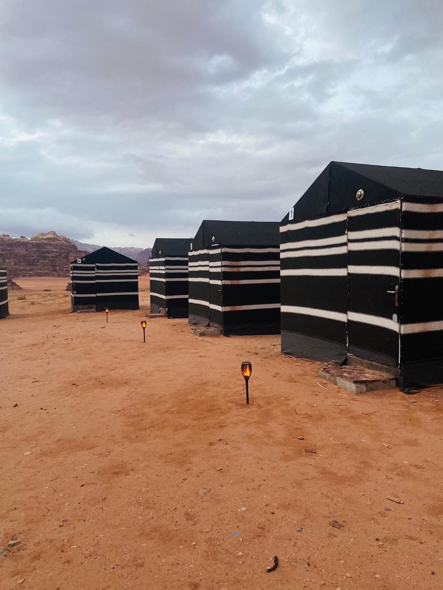 Wadi Rum Bedouin Heart Camp Buitenkant foto